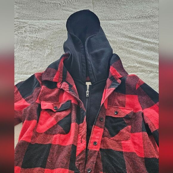 Ci Sono Red and Black Checkered Zipper/Button Hooded Fleece Hoodie. Large - Picture 2 of 4